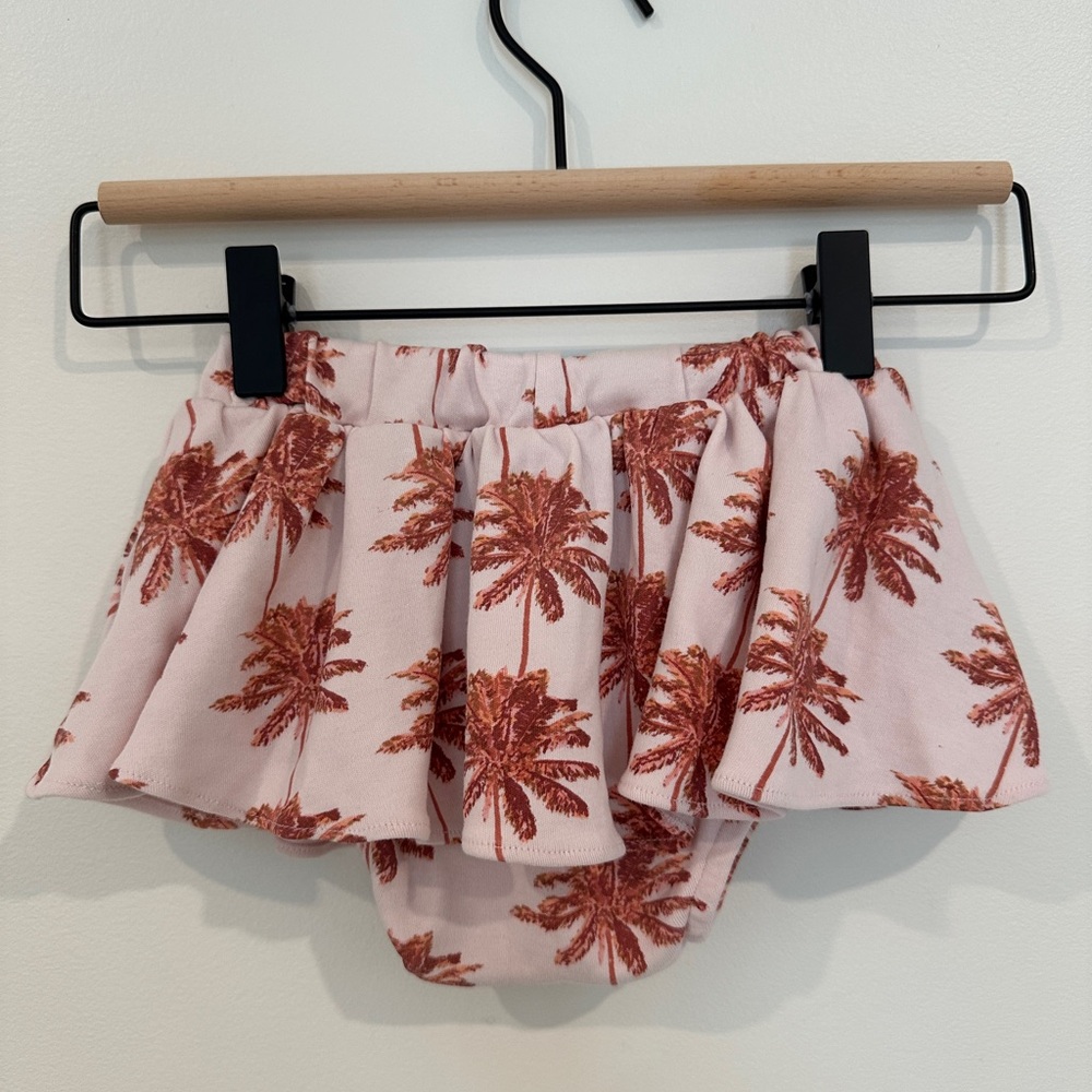Kate Quinn Pink Skirted Bummies with Tropical Palm Print - Picture 2 of 4